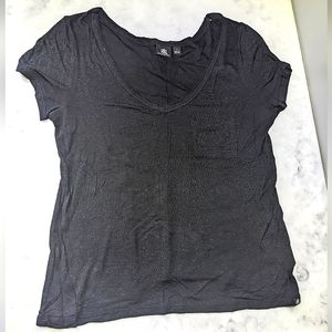 Shimmering T-shirt / Black Tee